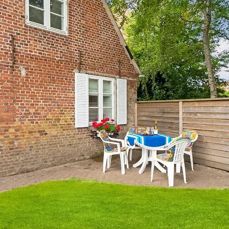 2 Bedroom Cozy In * Tønder