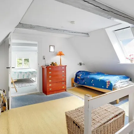度假居 2 Bedroom Cozy In 岑讷